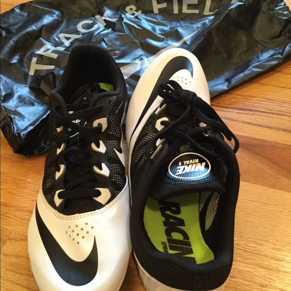 Nike Other - Nike cleats size 9 men’s